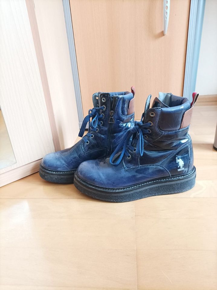 Stiefel Regenschuhe Plateau glänzend 39 in Mülheim (Ruhr)