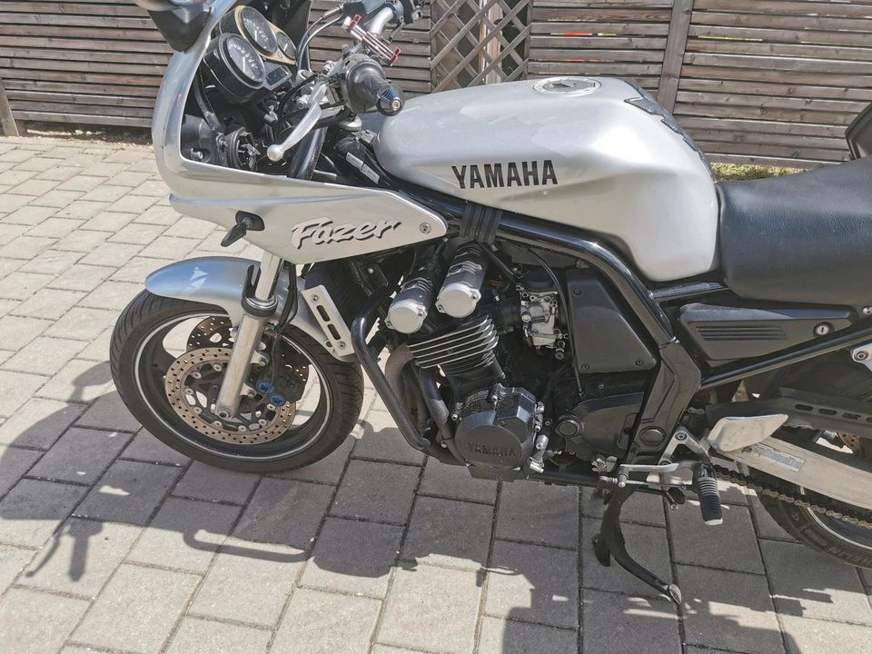 Yamaha fzs 600 in Vohburg an der Donau