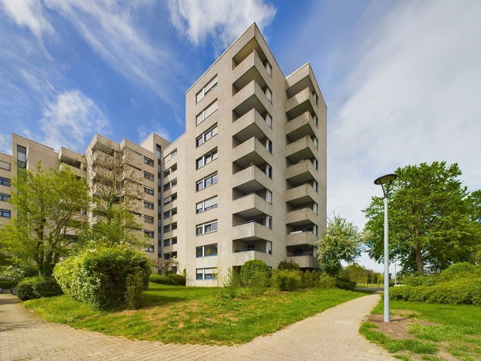 Praktisch geschnitten! Großzügige 1-Zimmer-Wohnung inkl. TG-Stellplatz mit Loggia in Möhringen in Stuttgart