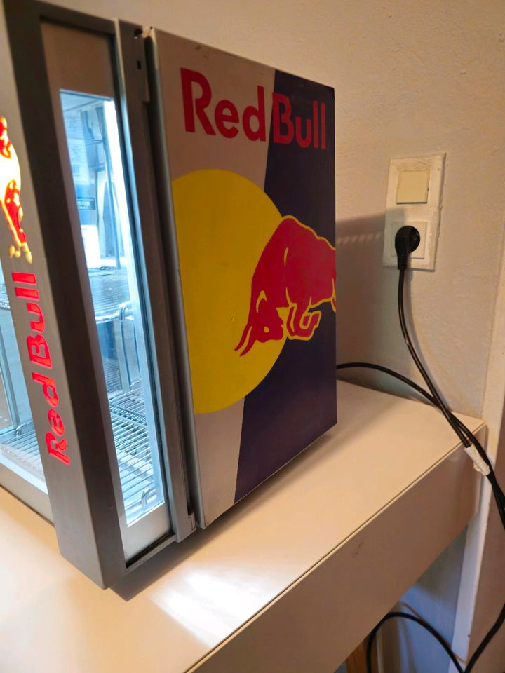 Red Bull Kühlschrank in Achim