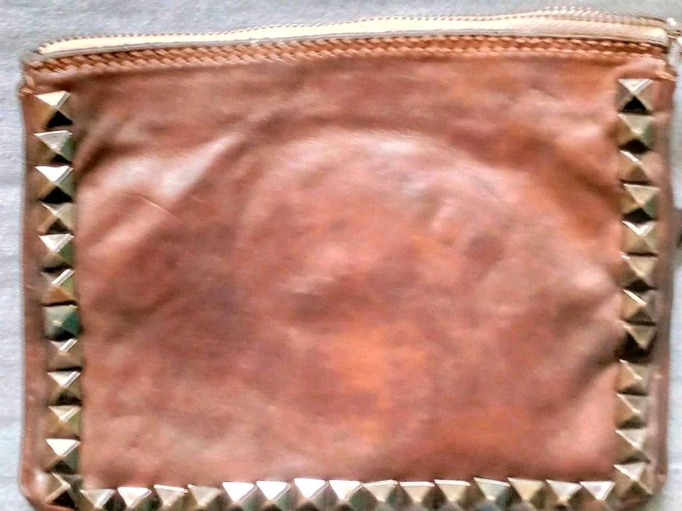 Campomaggi Tasche klein neu wertig Ledertasche braun Leder Nieten in Hamburg