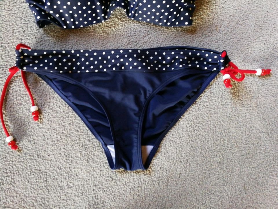 Bikini Bandeau 38D, 75D S. Oliver neuwertig in Krautheim