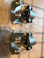 BMW 5er E 39,E38,E83,,X3,X5 Bremszangen vorne re/li neu!! Thüringen - Steinbach-Hallenberg (Thüringer W) Vorschau