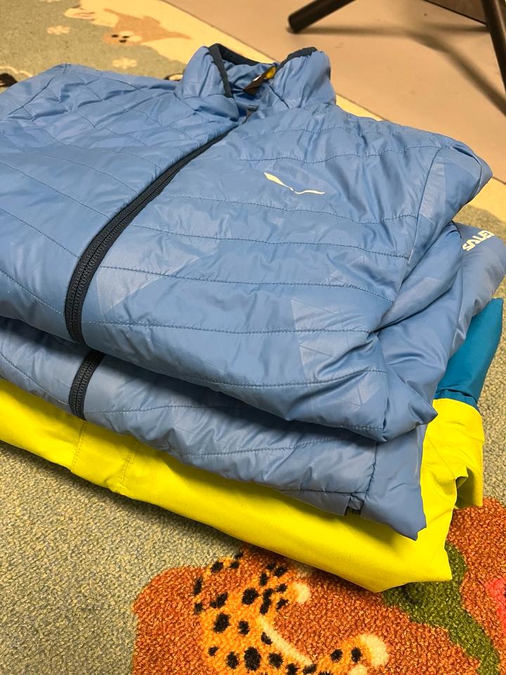 Salewa Jacke Zwillinge 134/140 8-10 Jahre Primaloft in Müschenbach