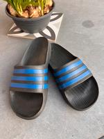 Adidas Badelatschen schwarz blau Gr 38 5 Dortmund - Holzen Vorschau