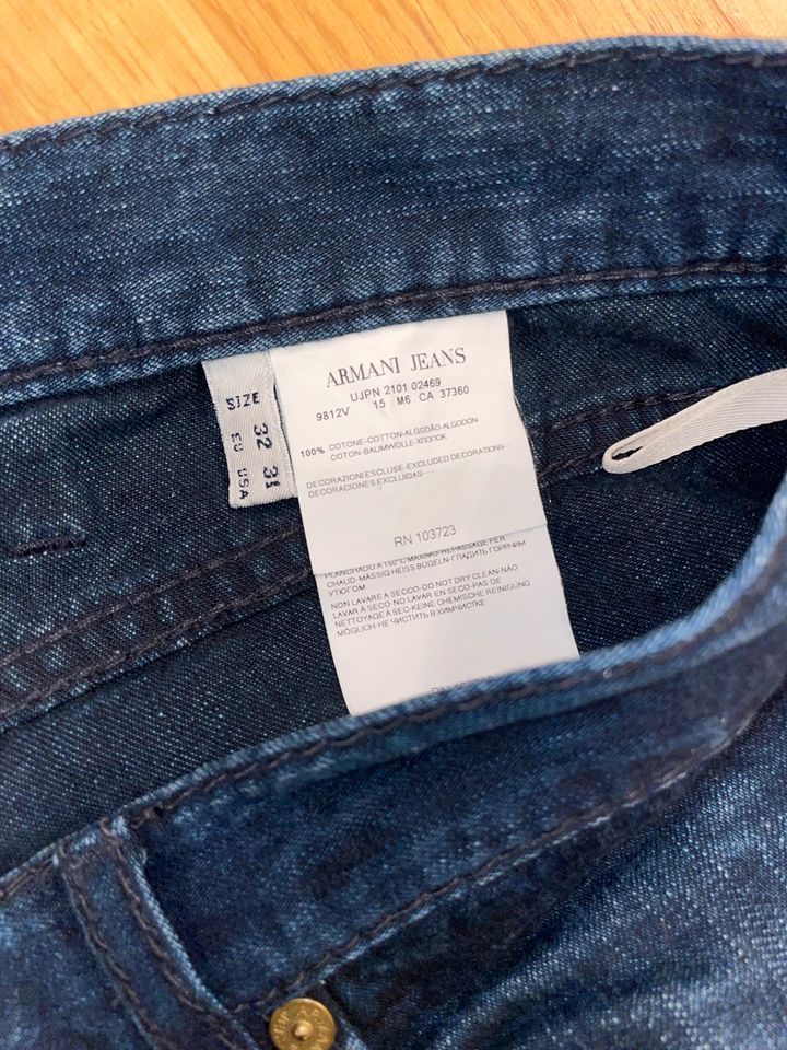 ARMANI Jeans Indigo Gr.32 in Köln