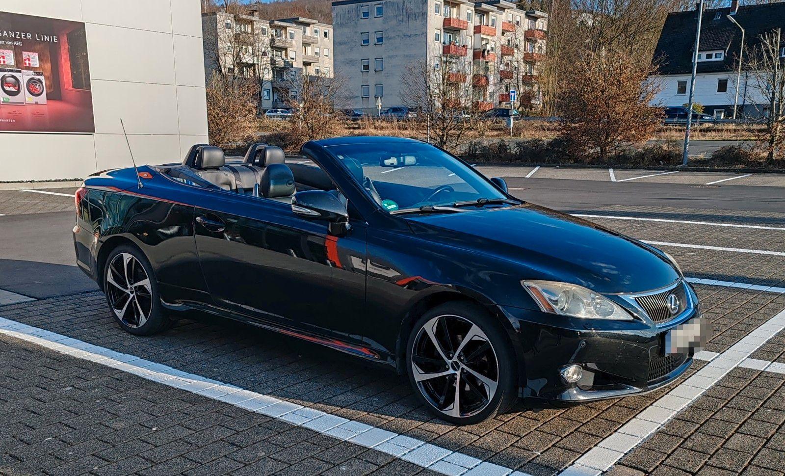 Abbildung des Autos Lexus IS 250C Luxury Lin…