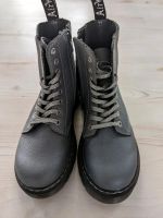 Dr. Martens Gunmetal Silber Kinderstiefel 8 Loch Größe 31 Niedersachsen - Goslar Vorschau