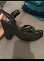 Prada wedges Kalbsleder Plateau Sandalen Keilabsatz wie neu Nordrhein-Westfalen - Gelsenkirchen Vorschau