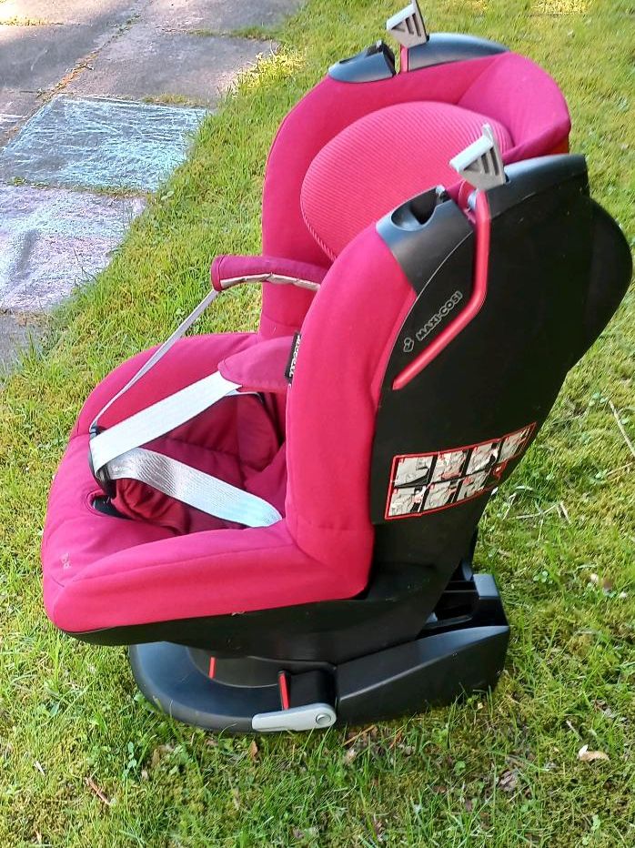 Kindersitz Auto  Maxi-Cosi 9 bis 18 kg in Braunschweig