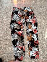 S. Oliver Sommerhose Hose S/36 schwarz Dschungel Print Paperbag Hessen - Eschborn Vorschau