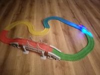 Autobahn Rennbahn Kinder Neon Bahn elektrisches leuchtendes Auto Nordrhein-Westfalen - Bad Laasphe Vorschau