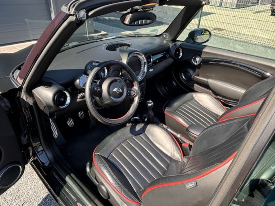 MINI John Cooper Works Cabrio in Bargteheide