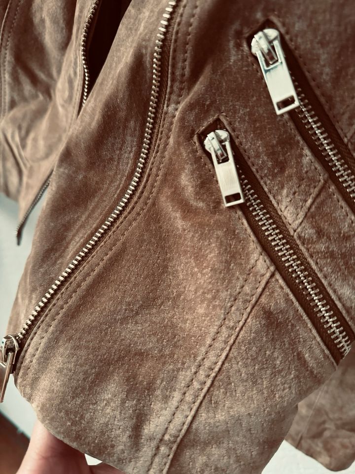 Bikerjacke / Lederjacke aus Wildleder *NEU* in Lübeck