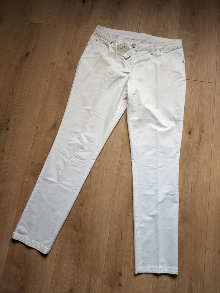 Leichte Hose Damen weiß neu Gr. 42 in Ebersberg