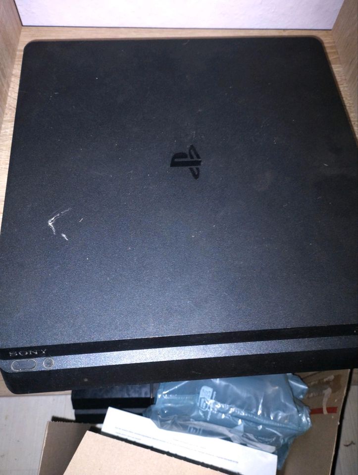 Playstation 4 slim ohne Festplatte in Herne