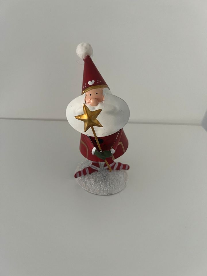 Weihnachtsmannfigur Weihnachtsdeko rot gold in Hanau