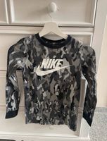 Nike Langarmshirt Shirt Camouflage grau schwarz Gr. 128 137 TOP Nordrhein-Westfalen - Olfen Vorschau