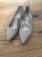 Guess Wildlederschuh mit Riemchen neu Duisburg - Duisburg-Mitte Vorschau