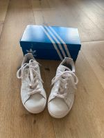 Mädchen Adidas Stan Smith J Sneaker Gr. 35 1/2 Hamburg-Nord - Hamburg Eppendorf Vorschau