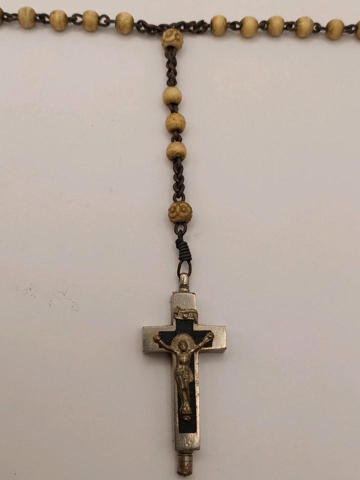 Reliquienkreuz (AGNUS DEI-GUIDO-VITO-PERFEKTA)mit Rosenkranz in Ingolstadt