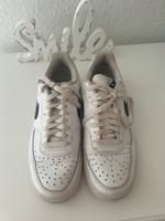 Nike sneaker weiß  gr 39 Baden-Württemberg - Schwieberdingen Vorschau