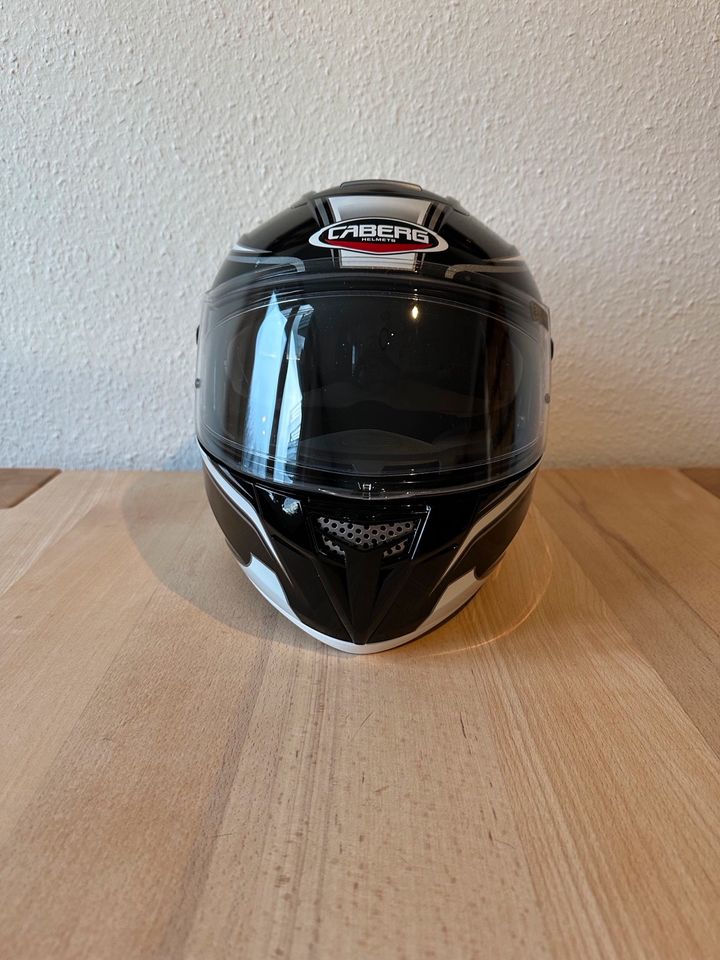 Motorradhelm CABERG Ego Elite, neuwertig, inkl. Doppelvisier in Filderstadt