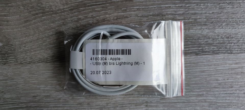 Apple Lightning-Kabel: USB bis Lightning 1 m ArtNr. 4160904 #NEU in Lügde