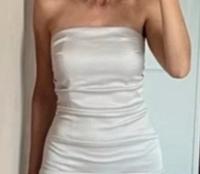 Kleid in feinem Creme-Puderton JAKE*S Bayern - Augsburg Vorschau