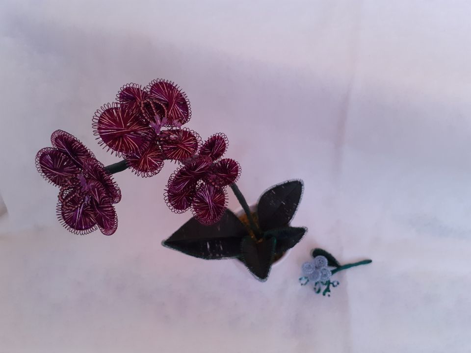 Deko Blumen Bäume aus Perlen von Hand gefertigt in Riedenberg