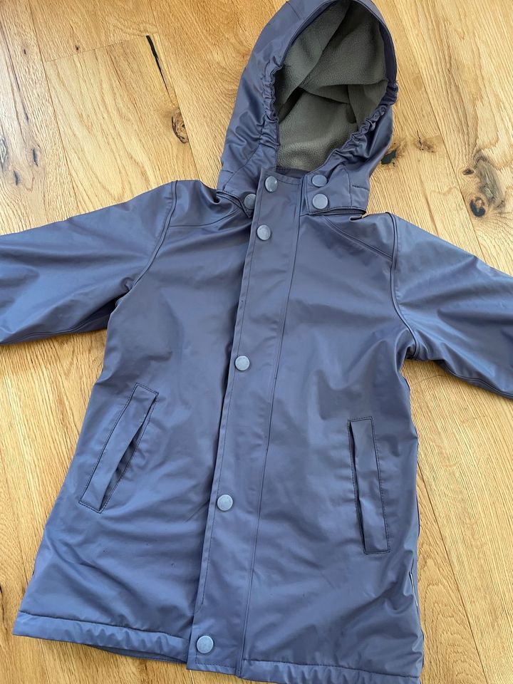 MINI A TURE Regenjacke lila Gr 104 in Hamburg