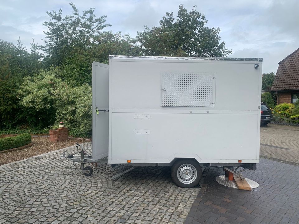 WC Anhänger Vermietung / Toilettenwagen in Stubben