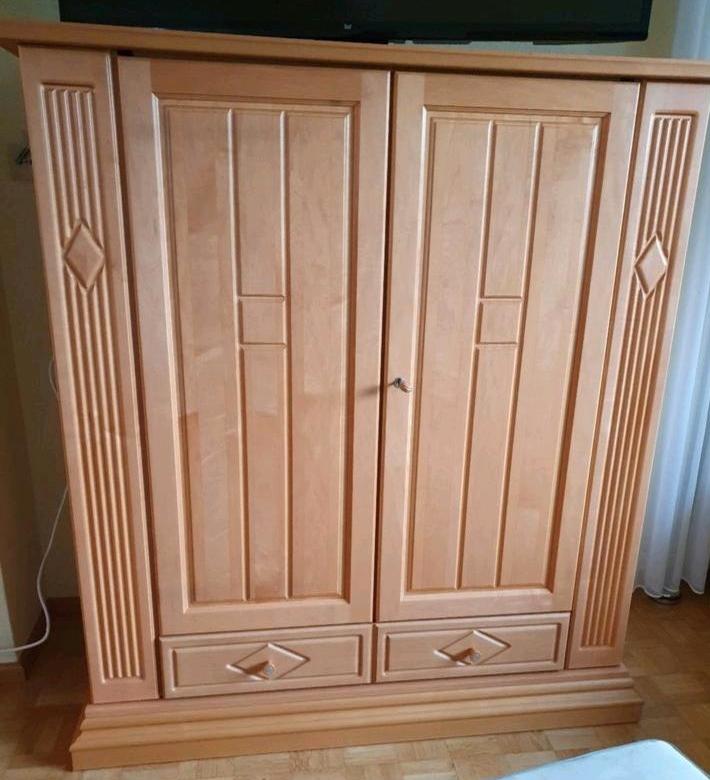 Bröcker Porto Birke Teilmassiv Wohnwand Vitrine Sideboard in Bingen