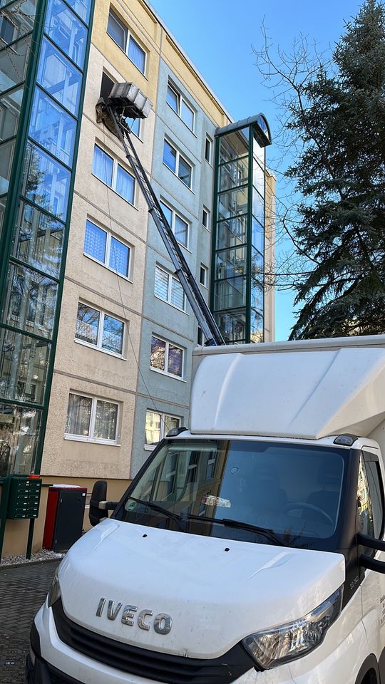 Spezial Möbel Lift Transporter Umzüge Klavier Tresor firmen Umzüge möbeltaxi in Leipzig