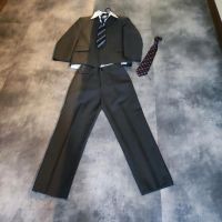 Anzug Set Junge Kommunion Größe 128 mit Hemd und zwei Krawatten Düsseldorf - Pempelfort Vorschau