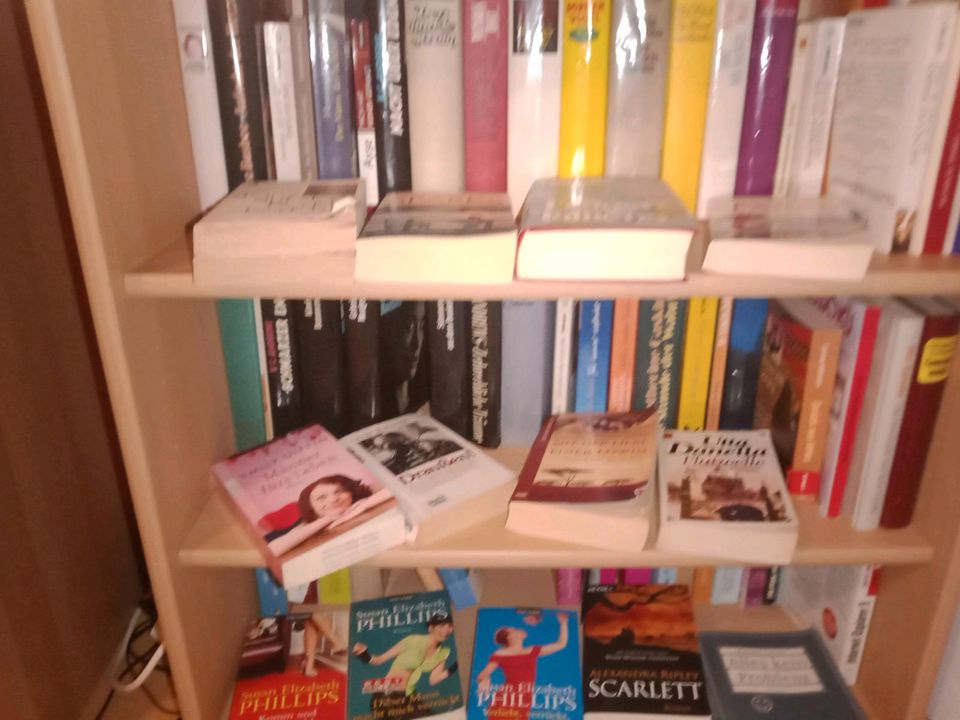 Diverse Bücher in Neukirchen-Vluyn