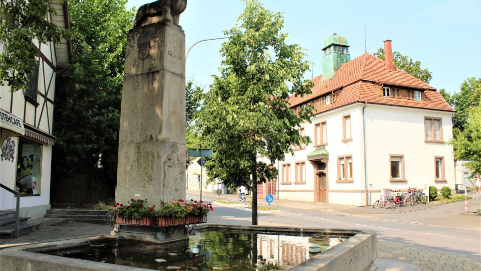 Haus im Haus  mit kleinem Garten ! in Konstanz