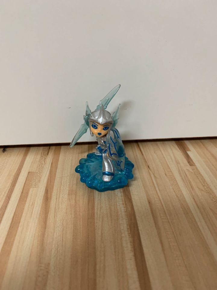 Skylander Figuren aus Swap Force Paket aus 10 Figuren in Egelsbach