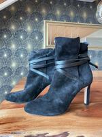 Jimmy Choo Hessen - Mühlheim am Main Vorschau