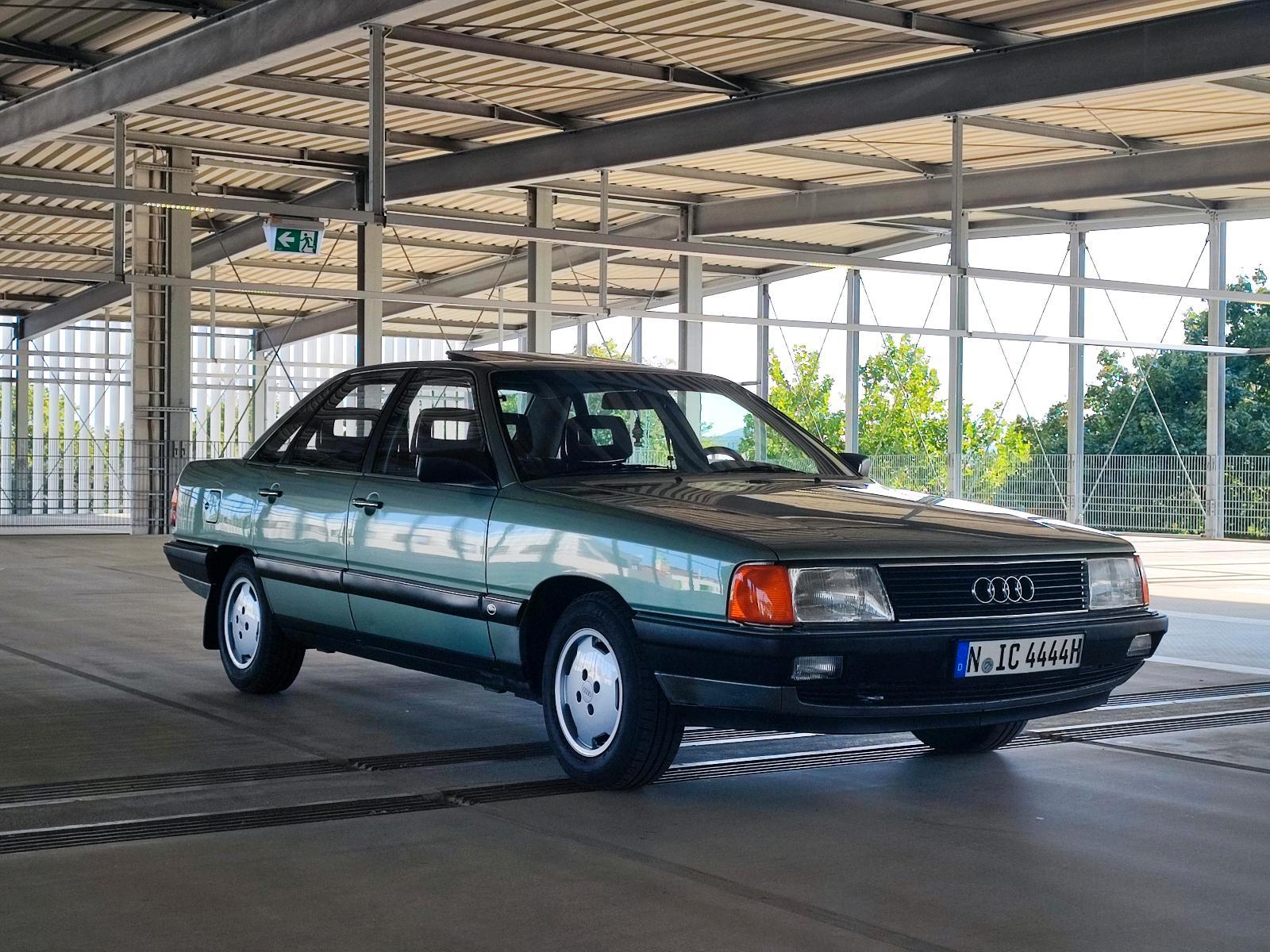 Abbildung des Autos Audi 100 CC Oldtimer, TÜ…