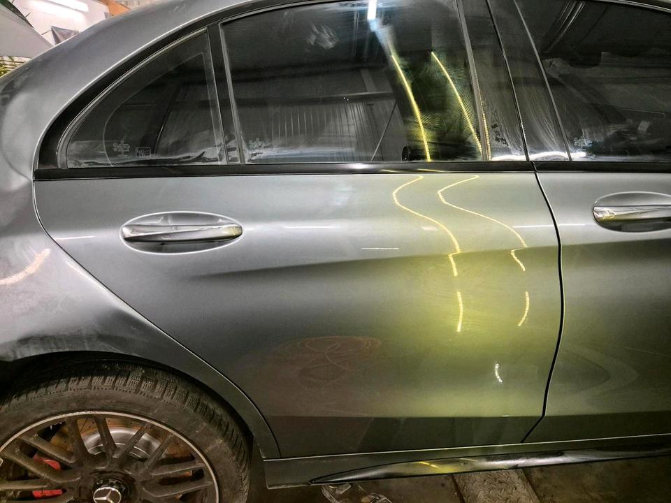 Mercedes W205 Türe hinten rechs SELENITGRAU - METALLICLACK (992U in Bayerbach b Ergoldsbach