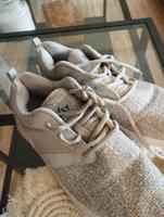 Sneaker in grau Niedersachsen - Helmstedt Vorschau