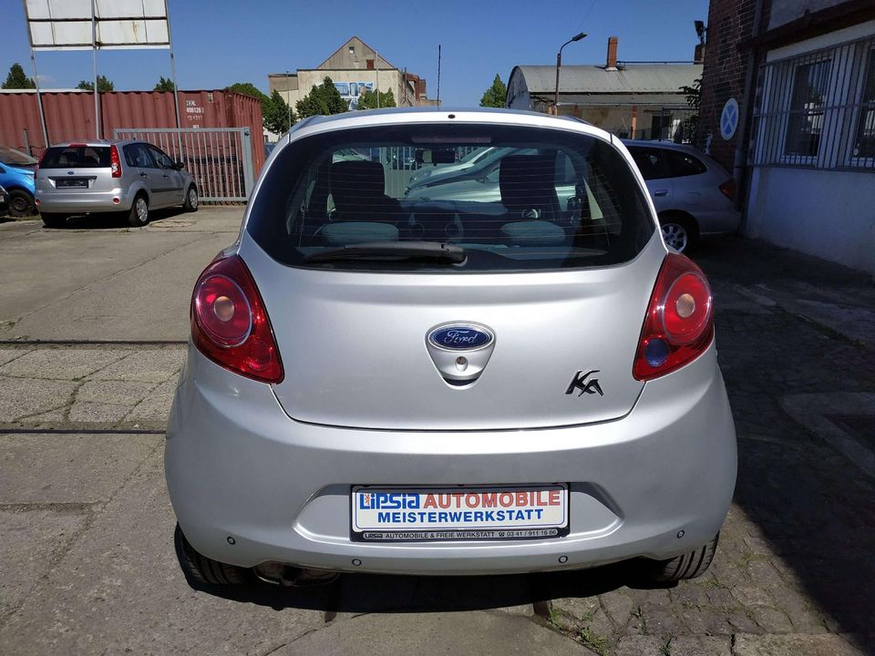 Ford Ka/Ka+ wenig KM/ Scheckheft/ Alufelgen/ PDC/ TÜV in Leipzig