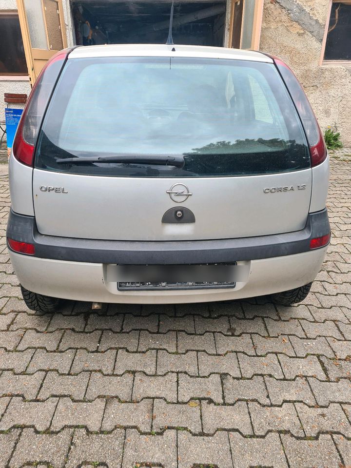 Opel Corsa 1.2 Benzin in Erding