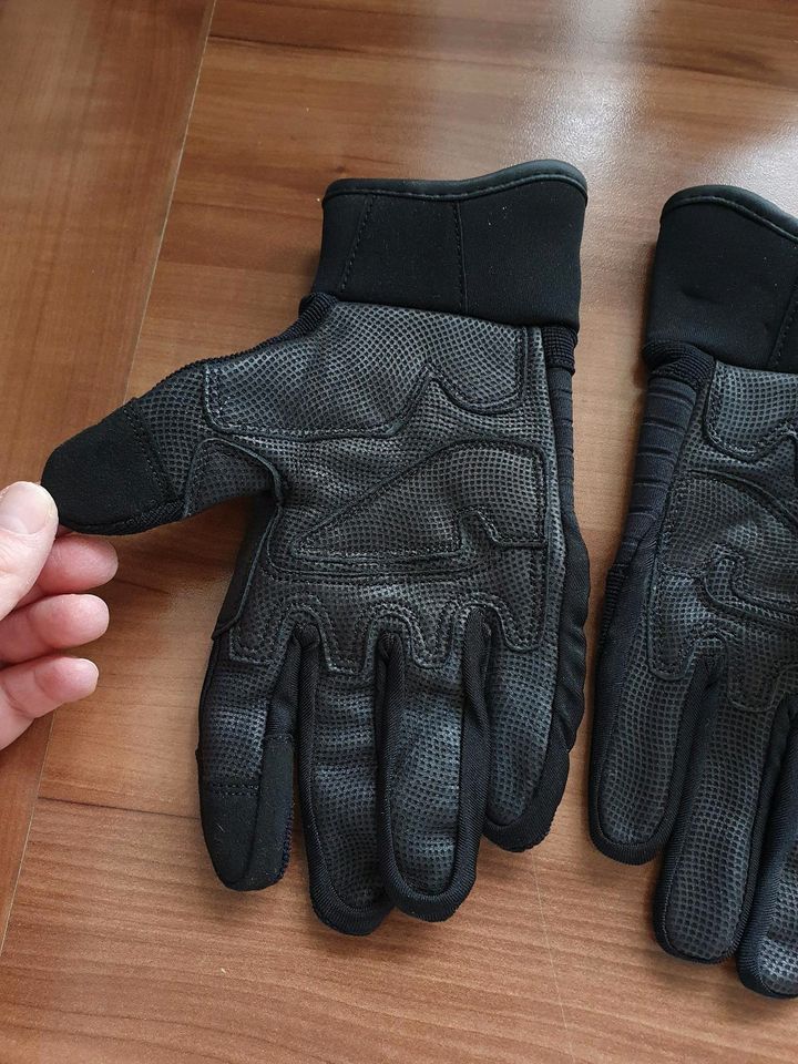 Neu Defcon 5 Handschuhe Sicherheitshandschuhe Polizei security in Norderstedt