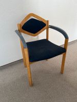 Stuhl aus Holz zu verschenken Baden-Württemberg - Esslingen Vorschau