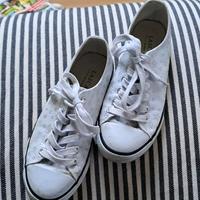 Lascana sneaker Gr.38 weiß mit Glitzersternen Niedersachsen - Müden Vorschau