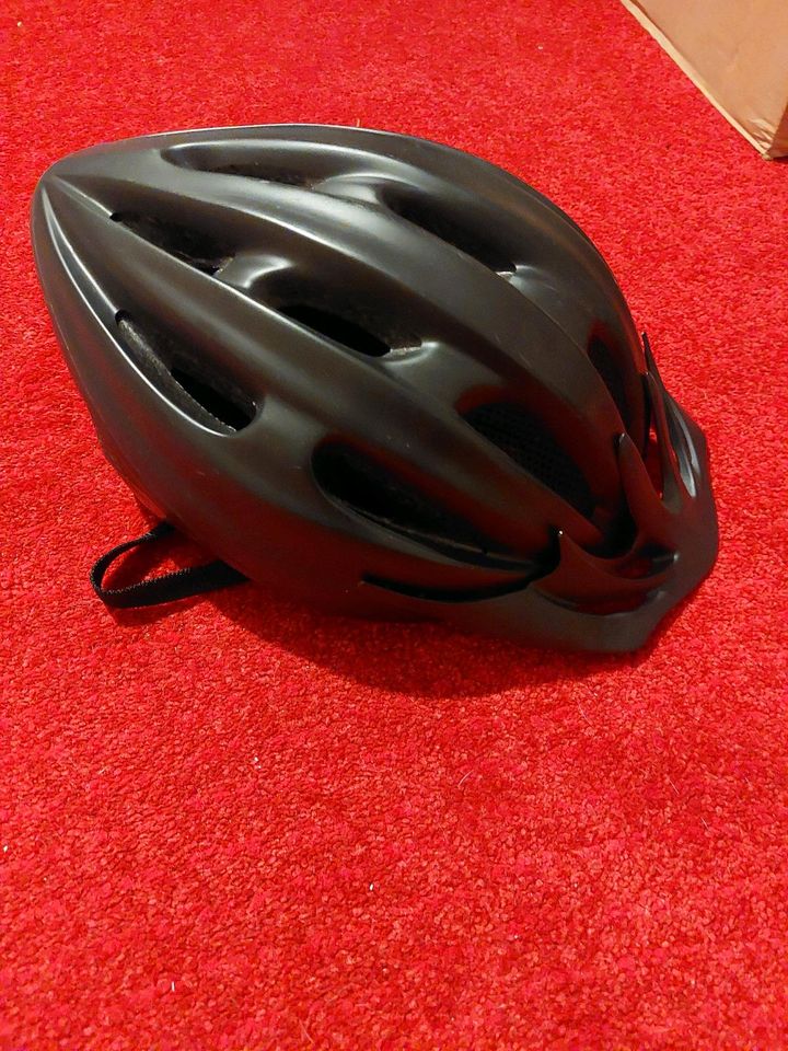 Fahrrad Helm in Hamburg