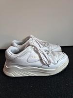 Lacoste Damen Leder Sneaker Schuhe weiß 37 Hessen - Bad Camberg Vorschau