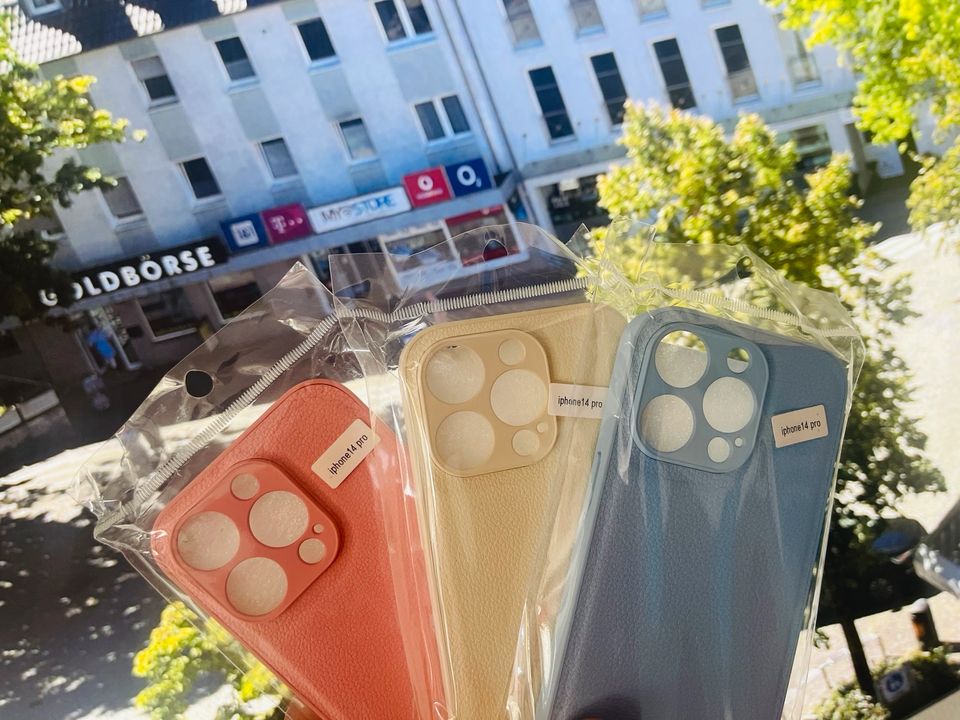 iPhone 14 Pro Hülle verschiedene Farben in Bielefeld